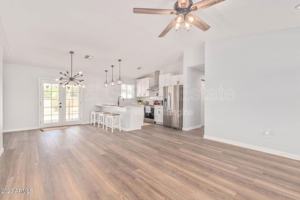 featured image of 1624 W Geneva Dr