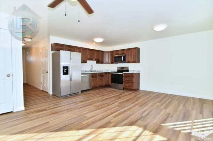 330 Park Way #D - Photo 5 of 24