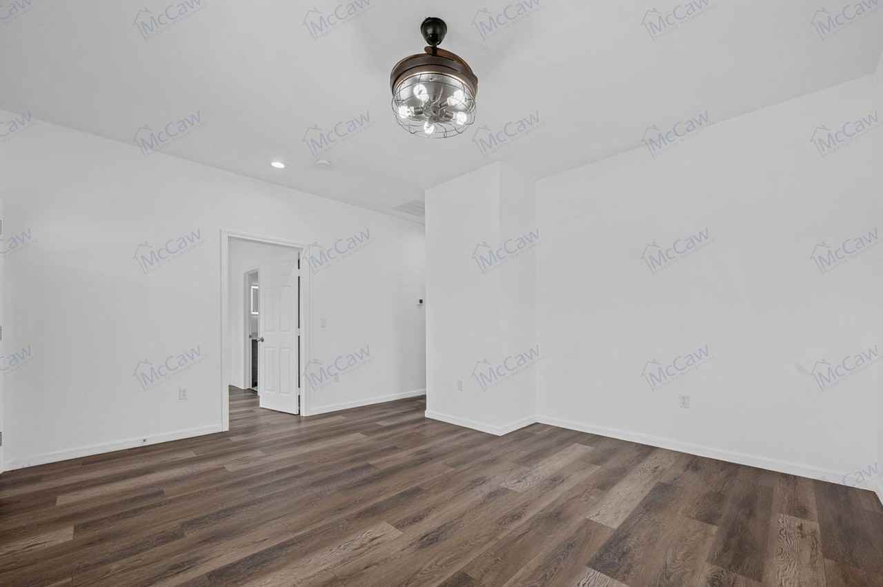 924 E Hattie St - Photo 4 of 20