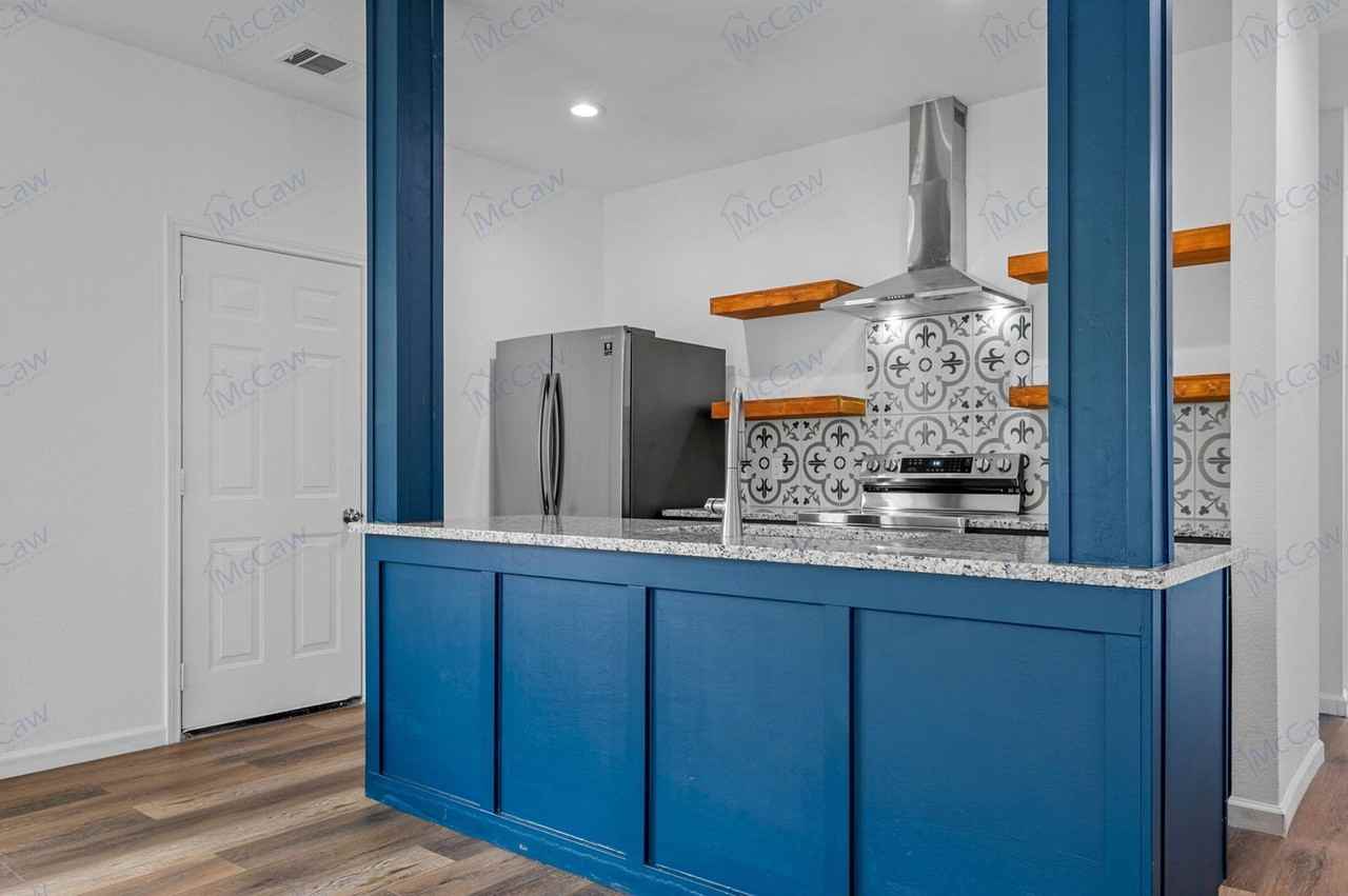 924 E Hattie St - Photo 7 of 20