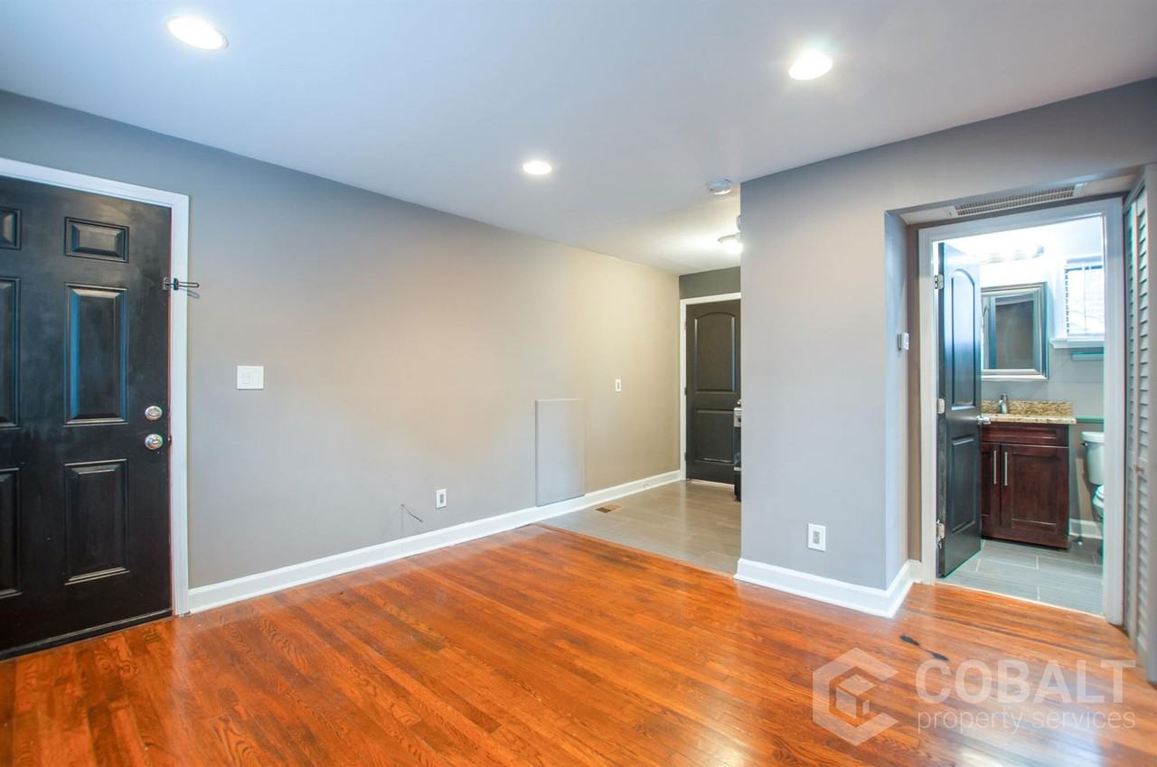 755 Saint Charles Ave Ne #1 - Photo 4 of 17