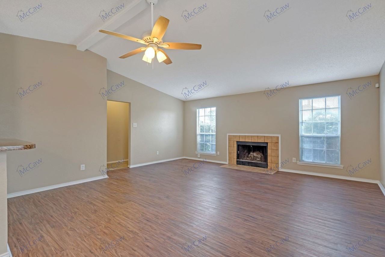 7505 Tiffany Meadows Ln - Photo 3 of 19