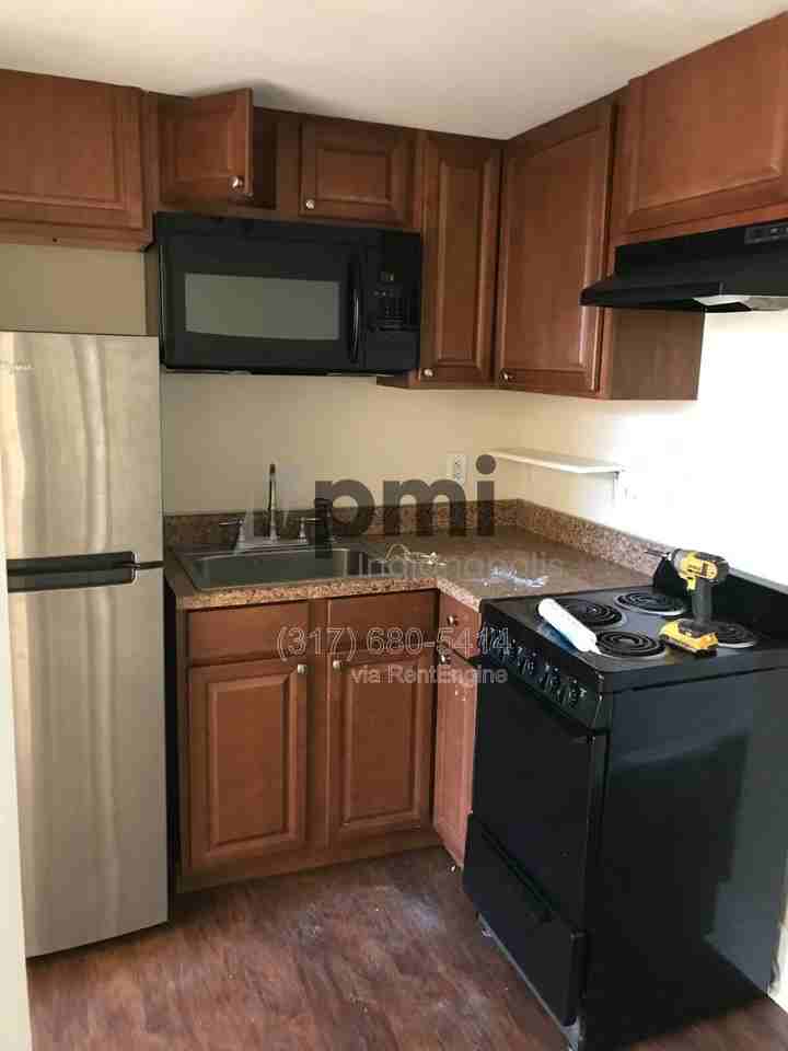 830 N Alabama St #7 - Photo 3 of 8