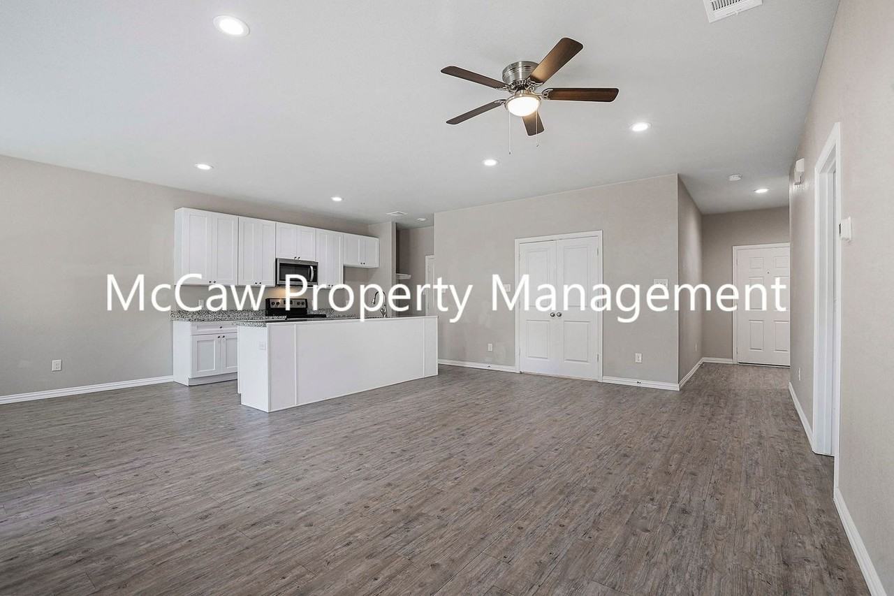 8225 Richard St - Photo 5 of 22