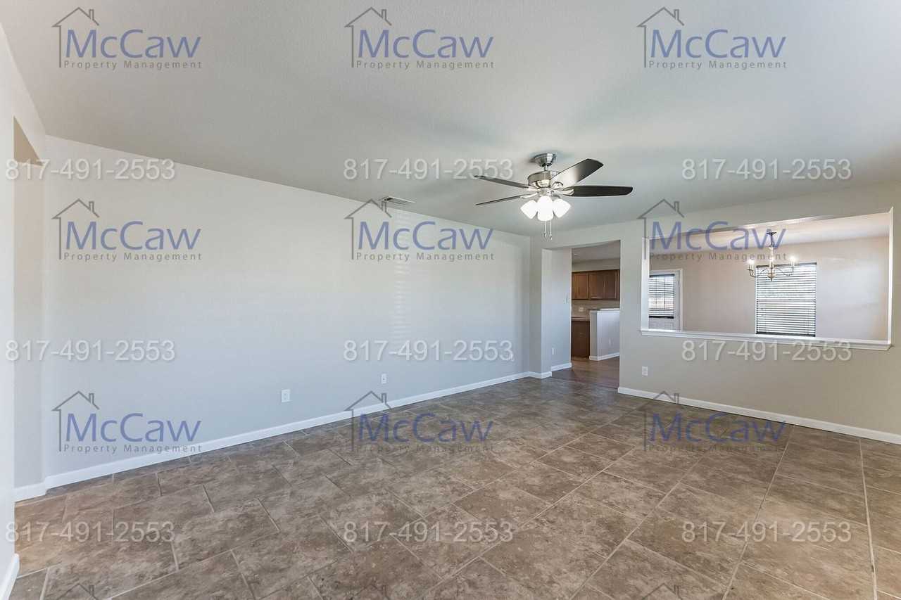 9133 Sun Haven Way - Photo 3 of 16