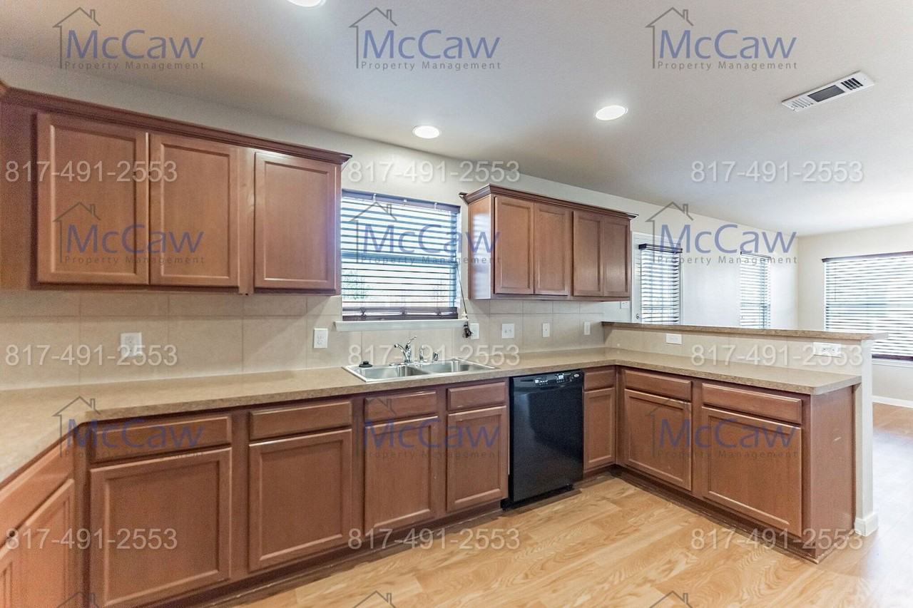 9133 Sun Haven Way - Photo 7 of 16