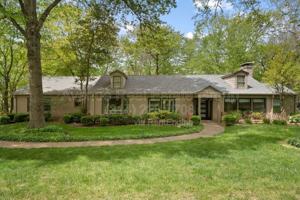 featured image of 101 Graybridge Rd