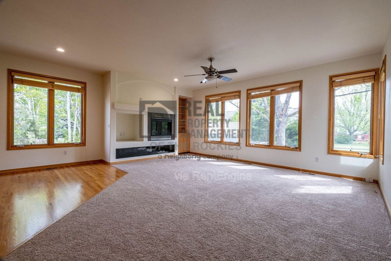 5436 Hunter Dr - Photo 7 of 39