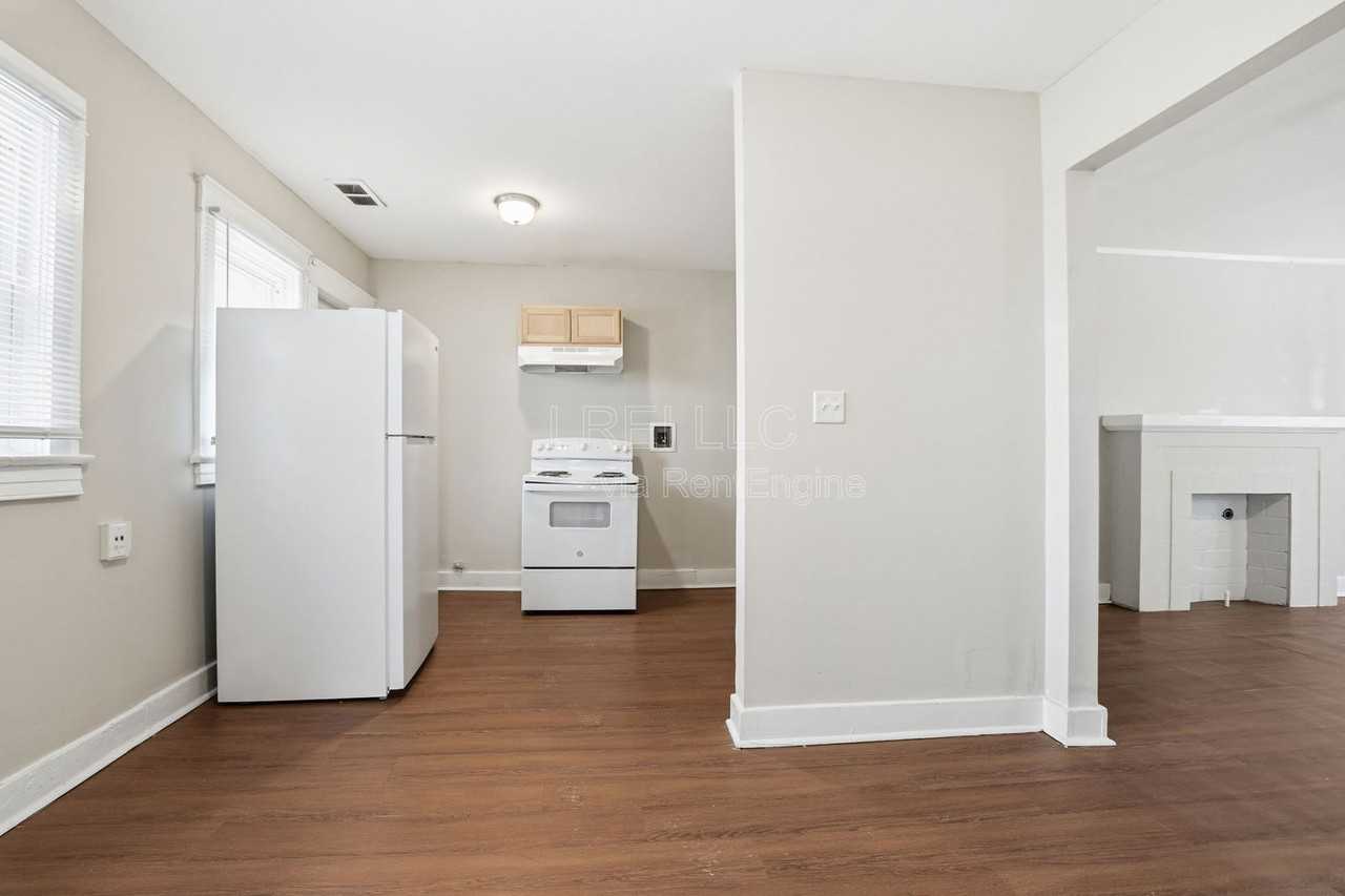 701 Hazel St #3 - Photo 5 of 12