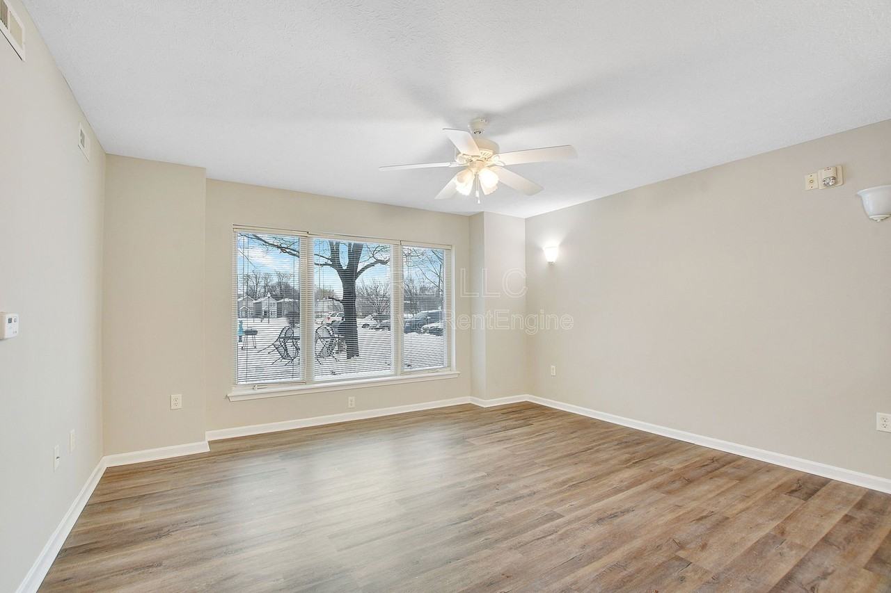 2132 Rowan St #106 - Photo 6 of 15