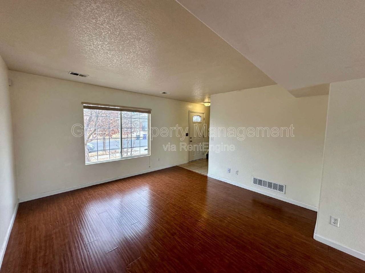 5049 Joplin Ct - Photo 2 of 20