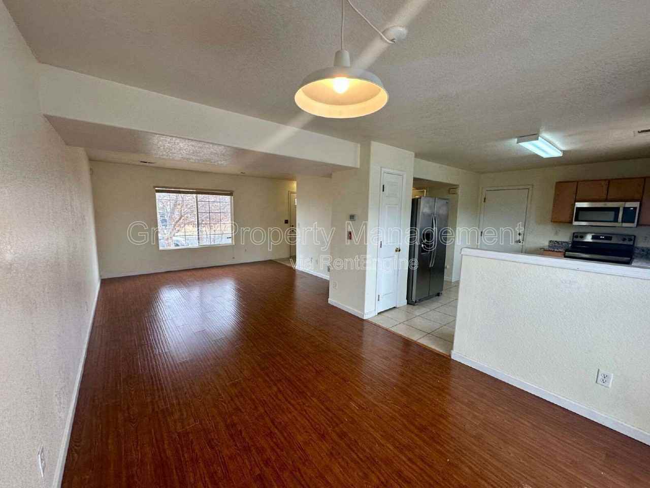 5049 Joplin Ct - Photo 3 of 20