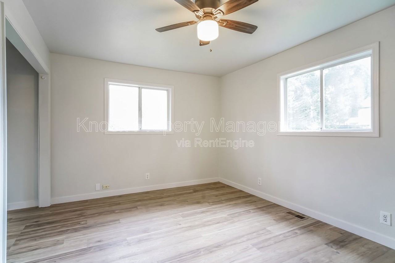 4906 Se 108th Ave - Photo 7 of 16