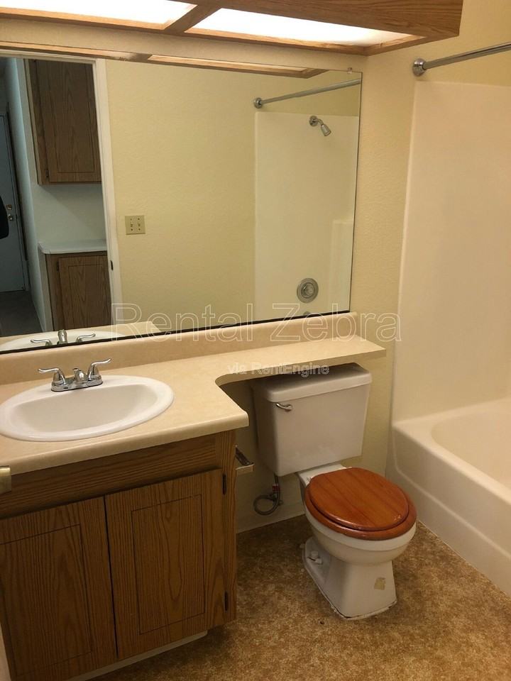 1891 Santa Monica St - Photo 7 of 26