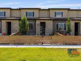 featured image of 4804 Denys Dr