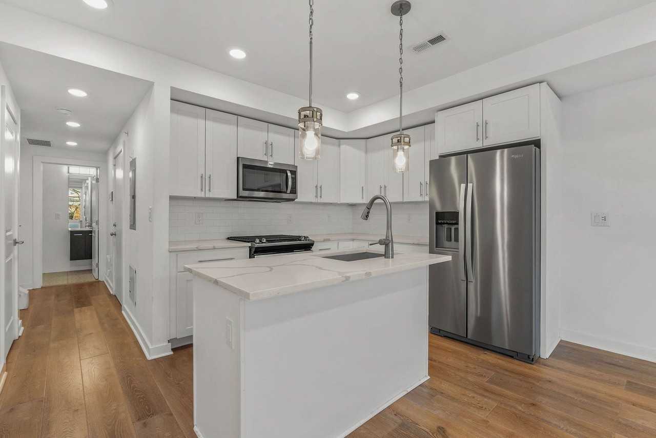 4516 Osage Ave #3 - Photo 5 of 27