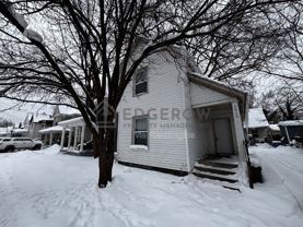 1010 Helen St Ne - Photo 1 of 1