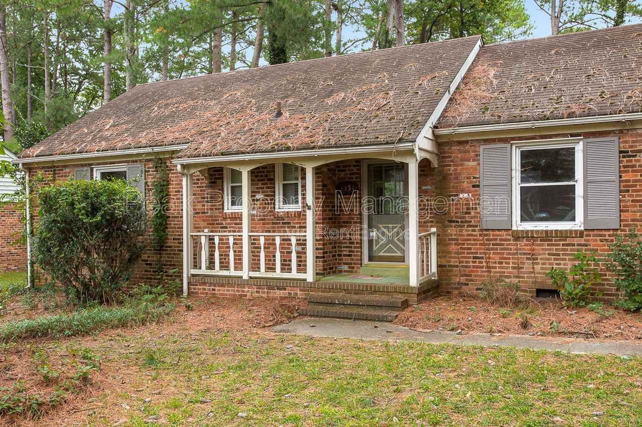 3351 Scottview Dr - Photo 3 of 27