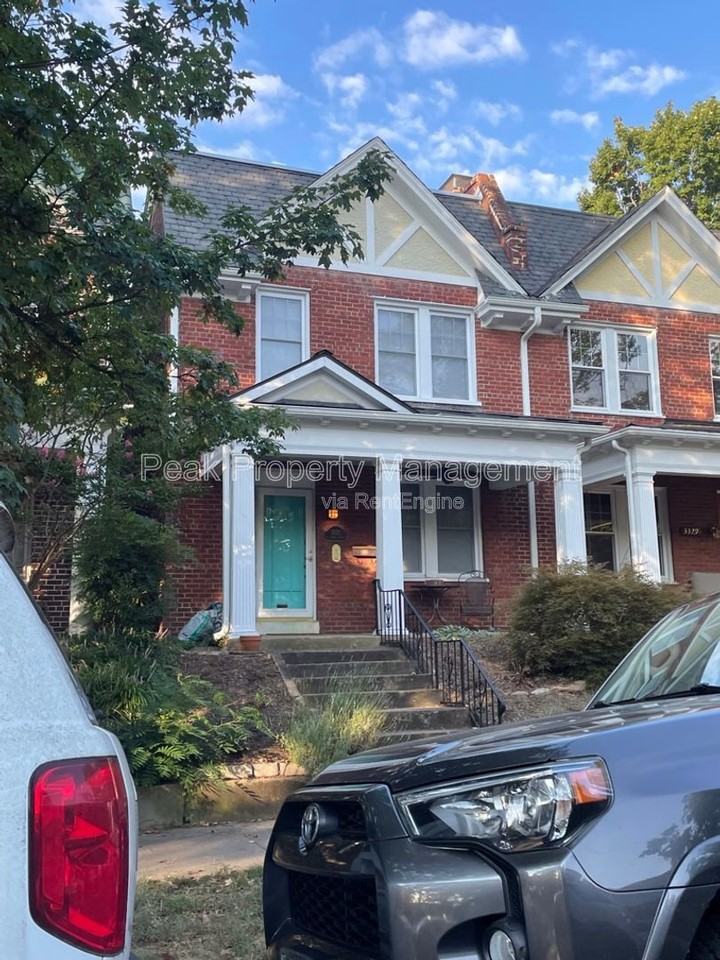 3327 W Grace St - Photo 2 of 14