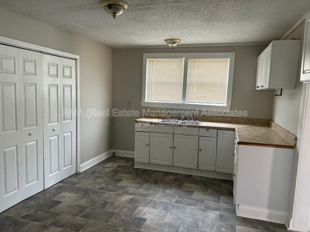 618 Hammock St - Photo 4 of 6