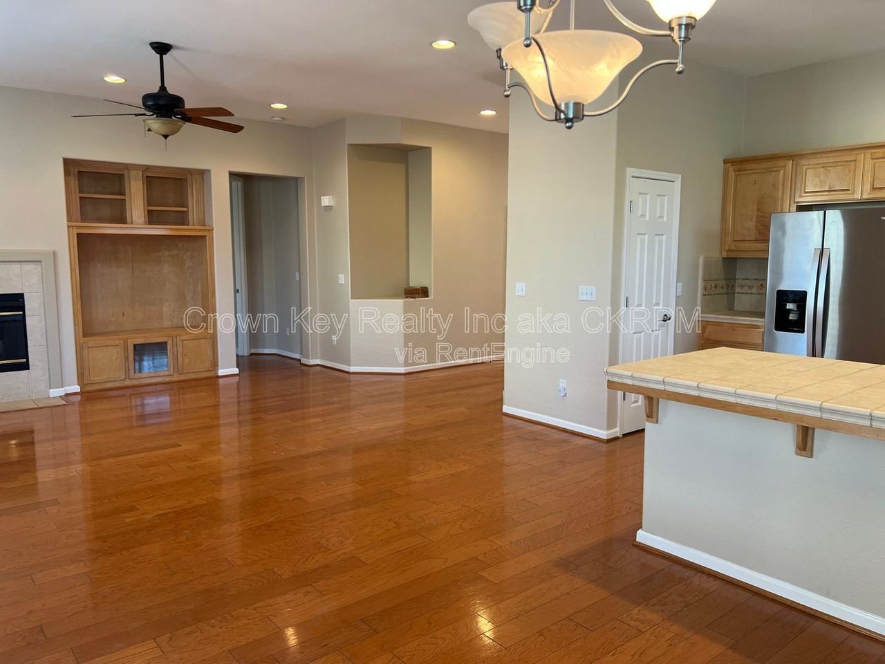 4725 Dandelion Loop - Photo 3 of 21