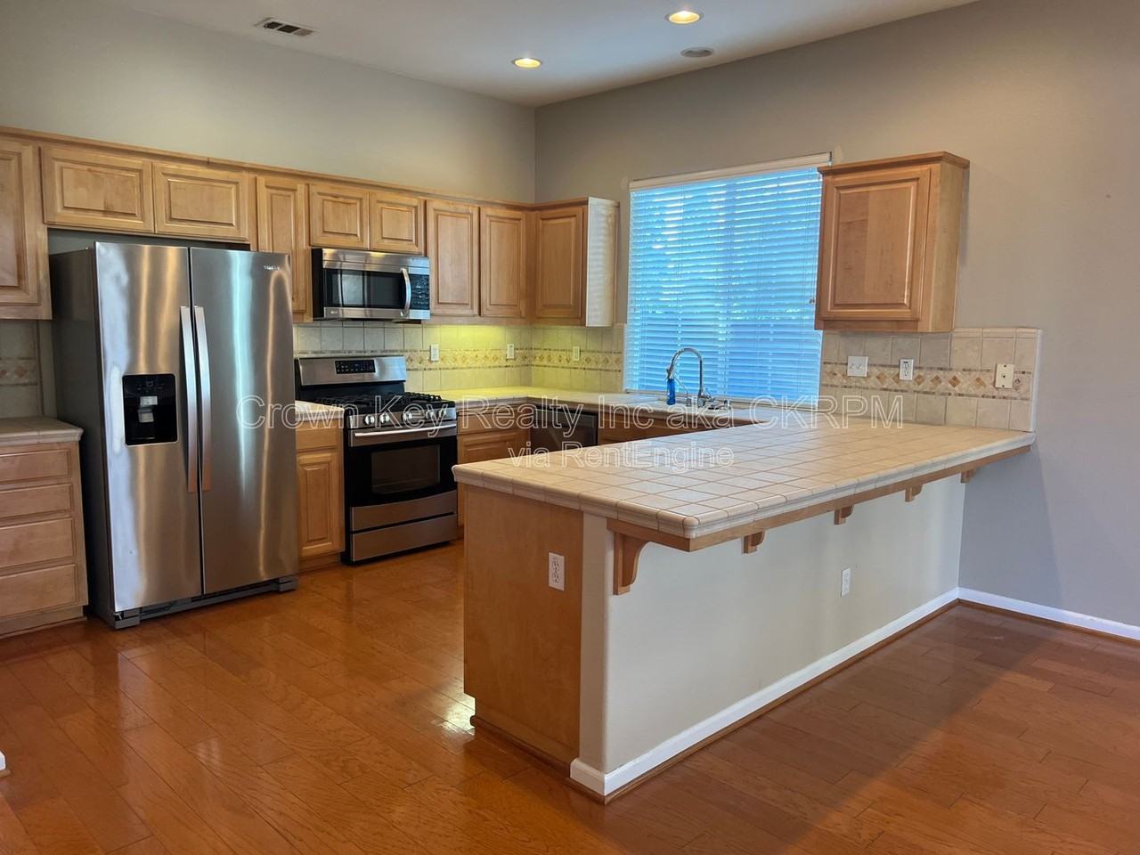 4725 Dandelion Loop - Photo 4 of 21