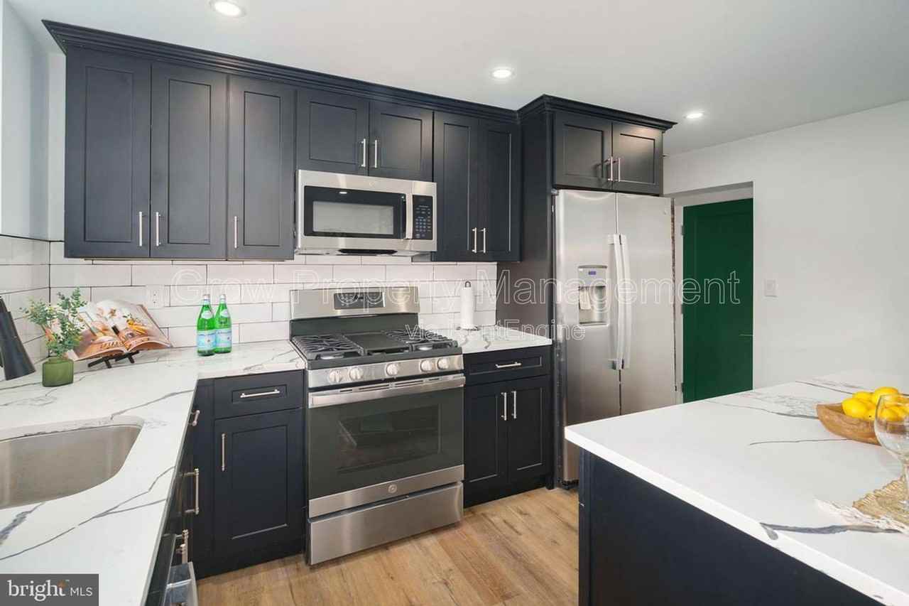 2018 S 8th St - Photo 3 of 27