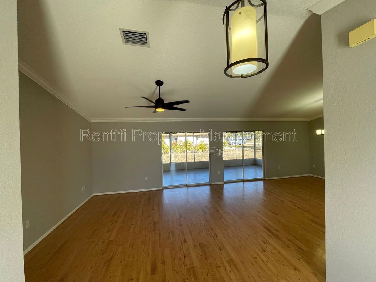 25486 Avillas Ct - Photo 2 of 20