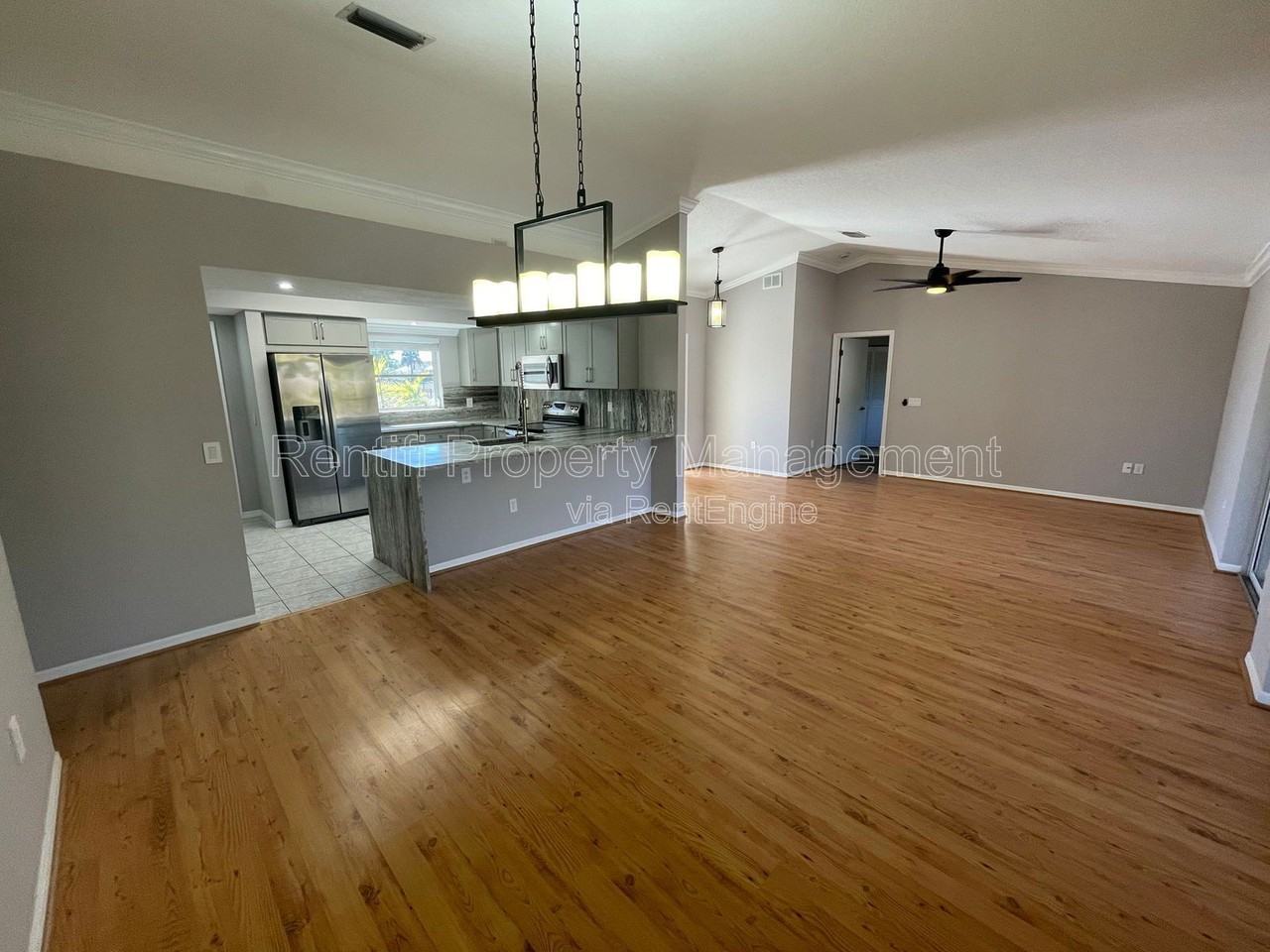 25486 Avillas Ct - Photo 4 of 20