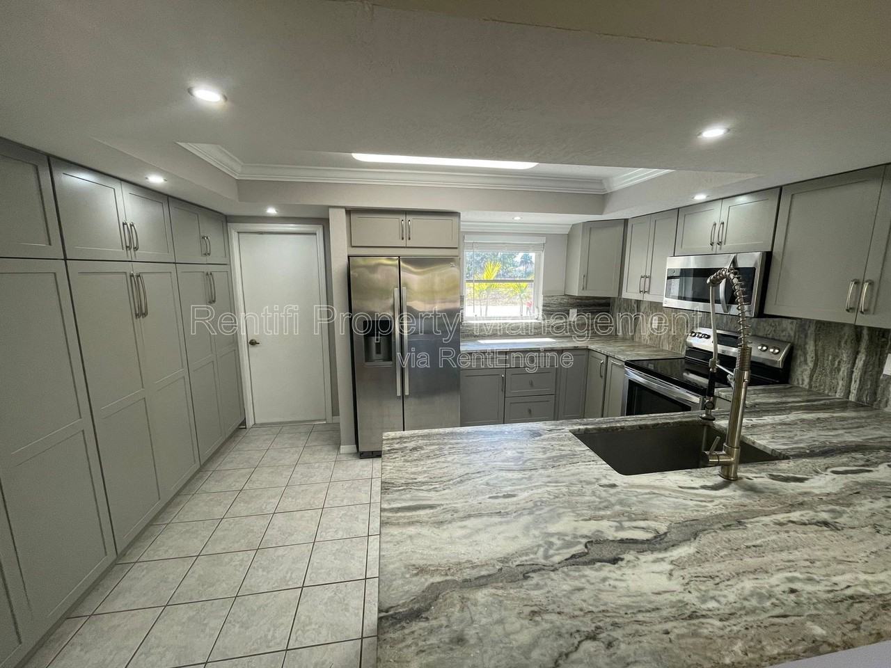 25486 Avillas Ct - Photo 6 of 20