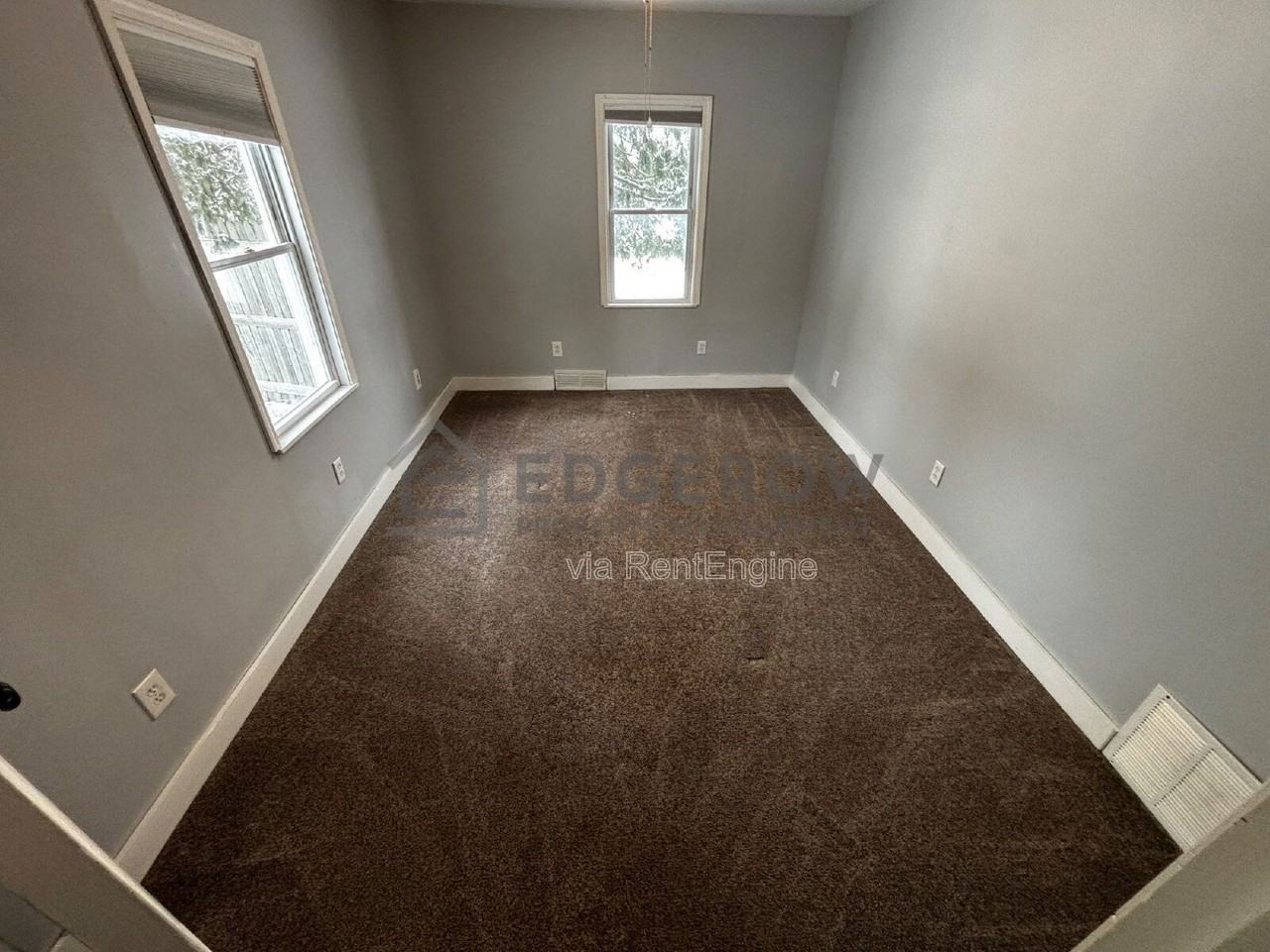 5053 Grand River Dr Ne - Photo 6 of 15