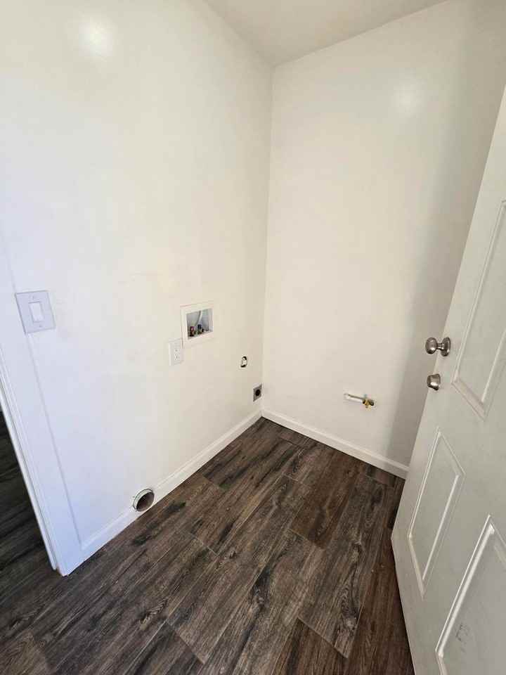 332 W Illinois St #3 - Photo 5 of 27