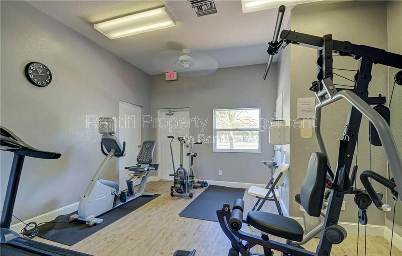 14931 Park Lake Dr #212 - Photo 6 of 14