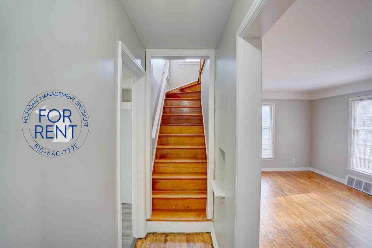 708 Fremont St - Photo 2 of 50