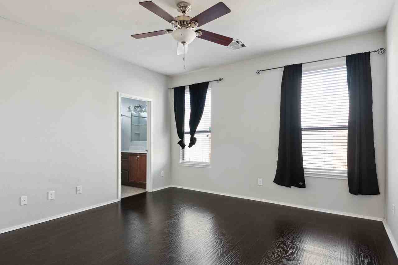 1819 Killiney Ct - Photo 5 of 20