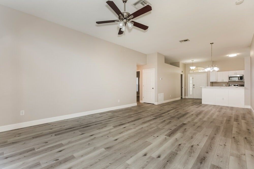 12942 Early Run Ln - Photo 4 of 16