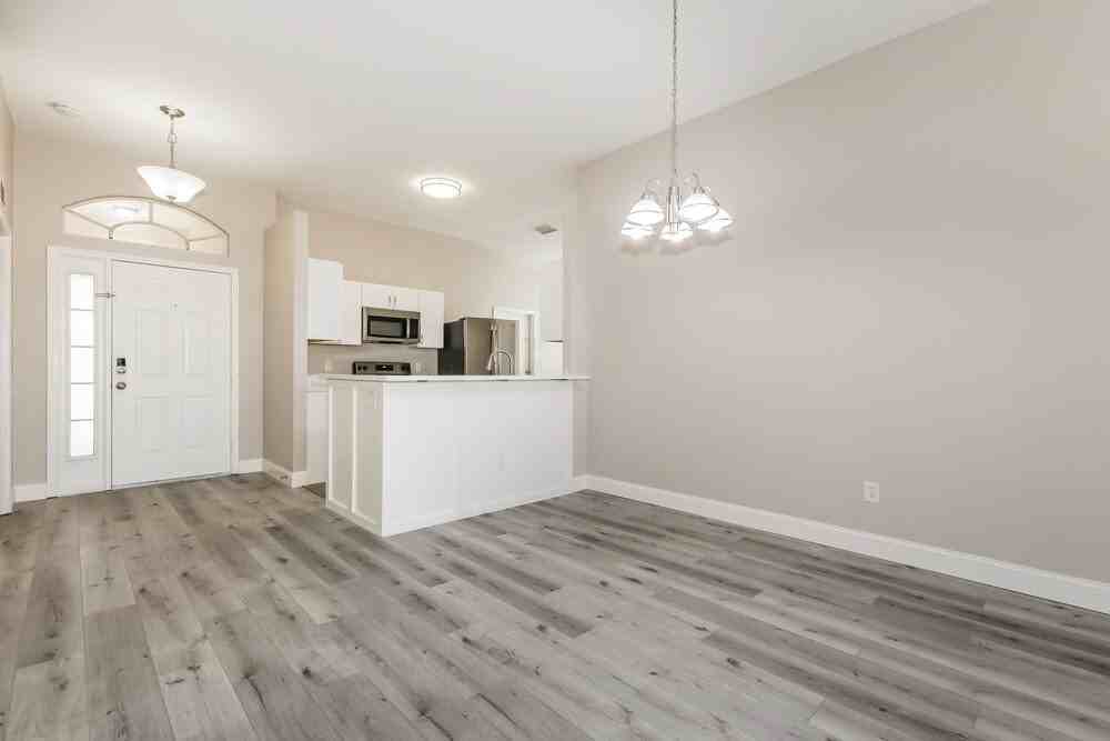12942 Early Run Ln - Photo 5 of 16