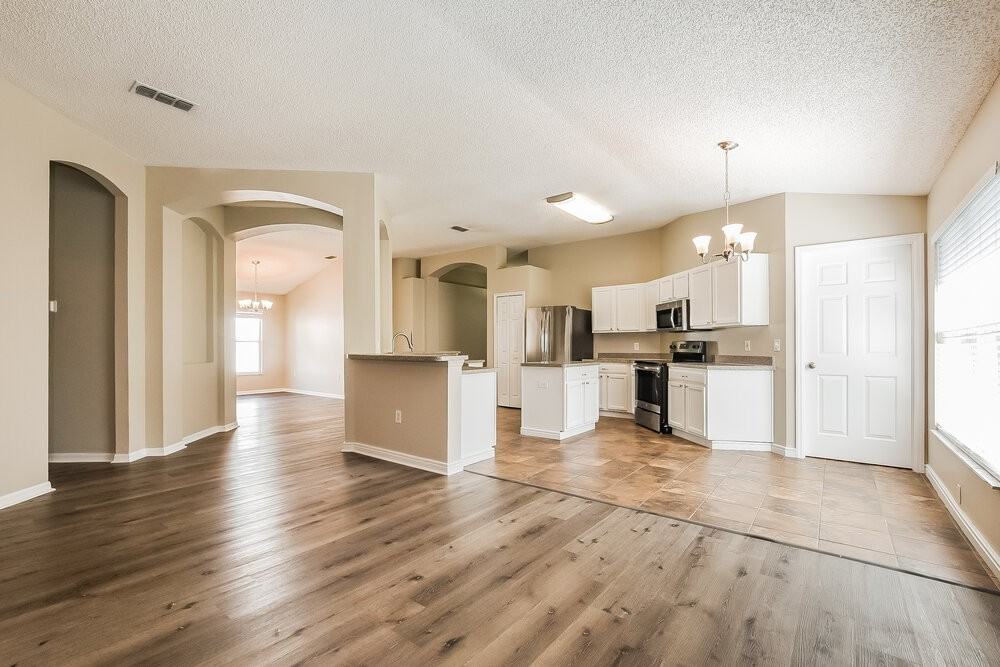 25223 Ironwedge Dr - Photo 3 of 16