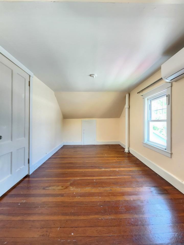 71 14th St - Photo 6 of 20