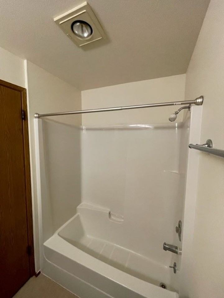 (1K) Kristine Apartments - Photo 5 of 26