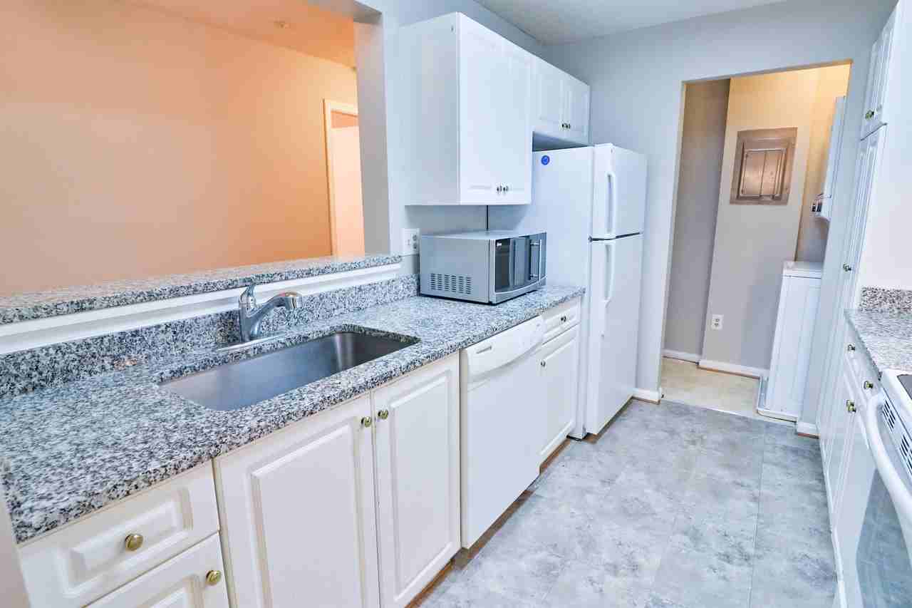 12902 Churchill Ridge Cir #8 - Photo 2 of 35