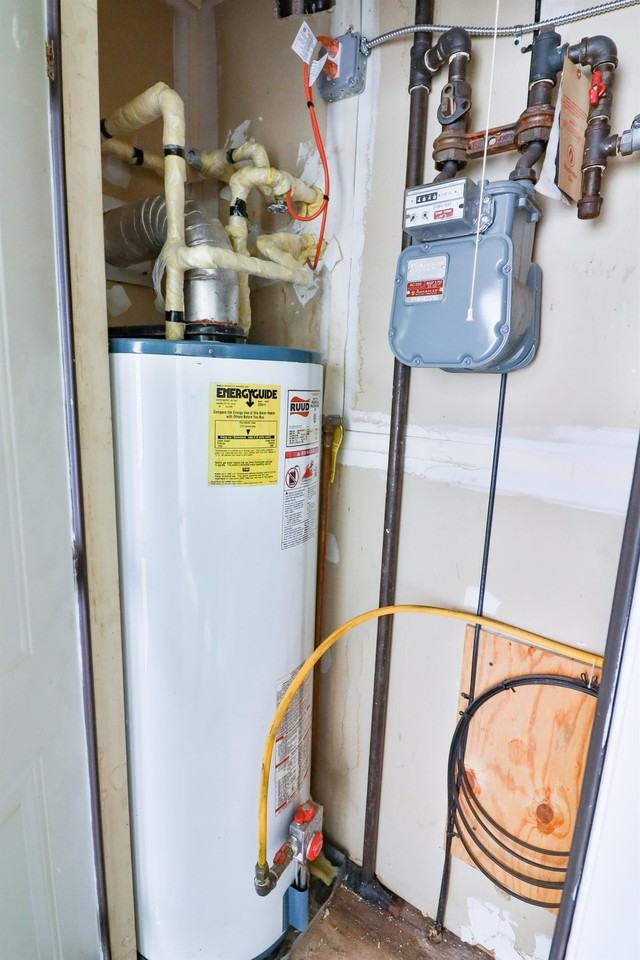 12902 Churchill Ridge Cir #8 - Photo 7 of 35