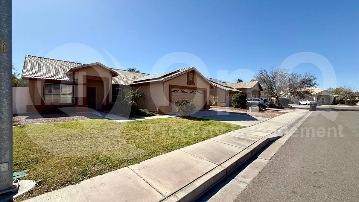 819 E Cindy St - Photo 2 of 10