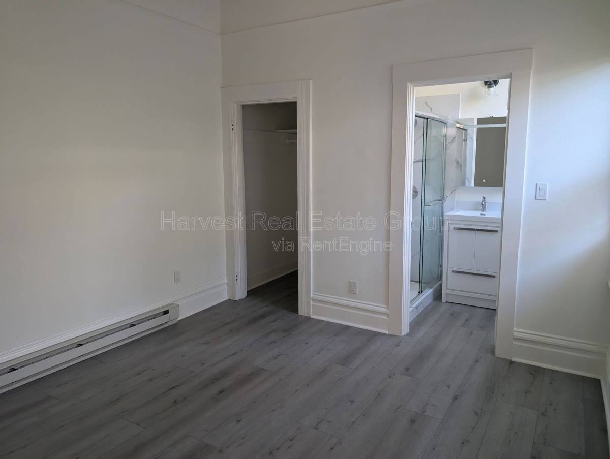 1704 10th Ave #1706 - Photo 2 of 8