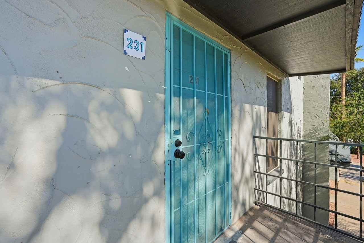 7232 N 27th Ave - Photo 3 of 50