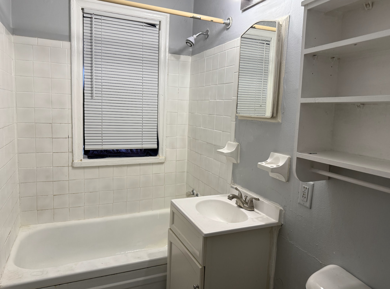 345 E Bruce Ave #4 - Photo 6 of 13