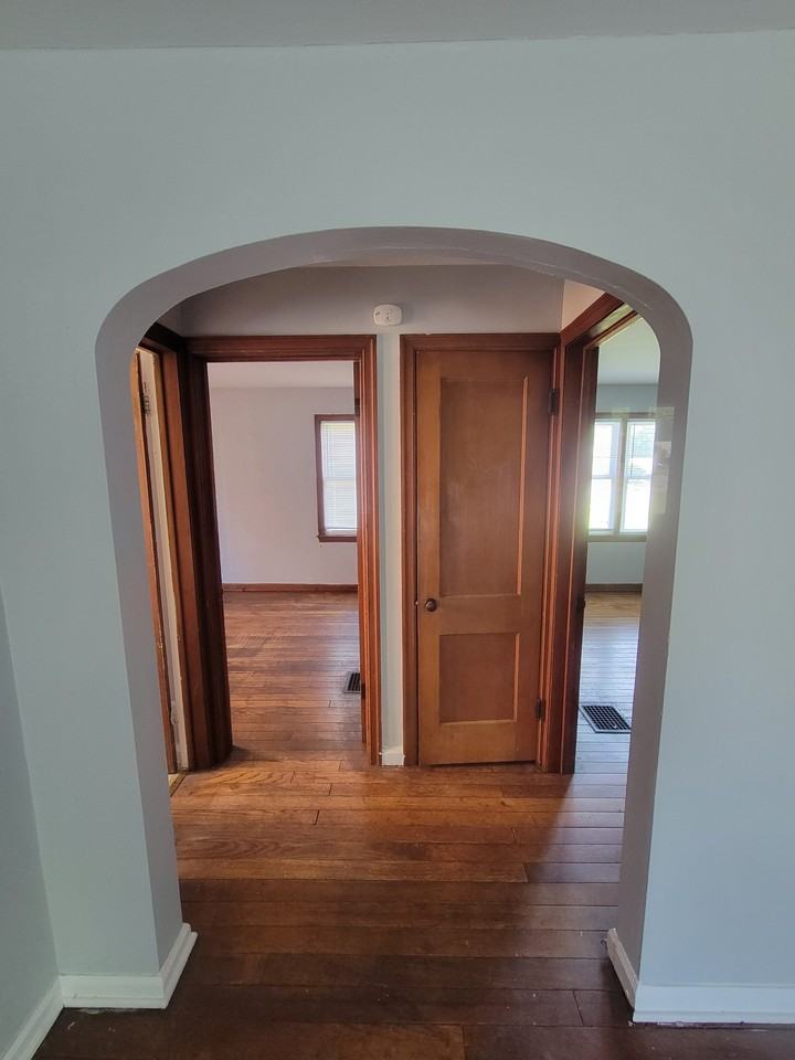 345 E Bruce Ave #4 - Photo 2 of 13