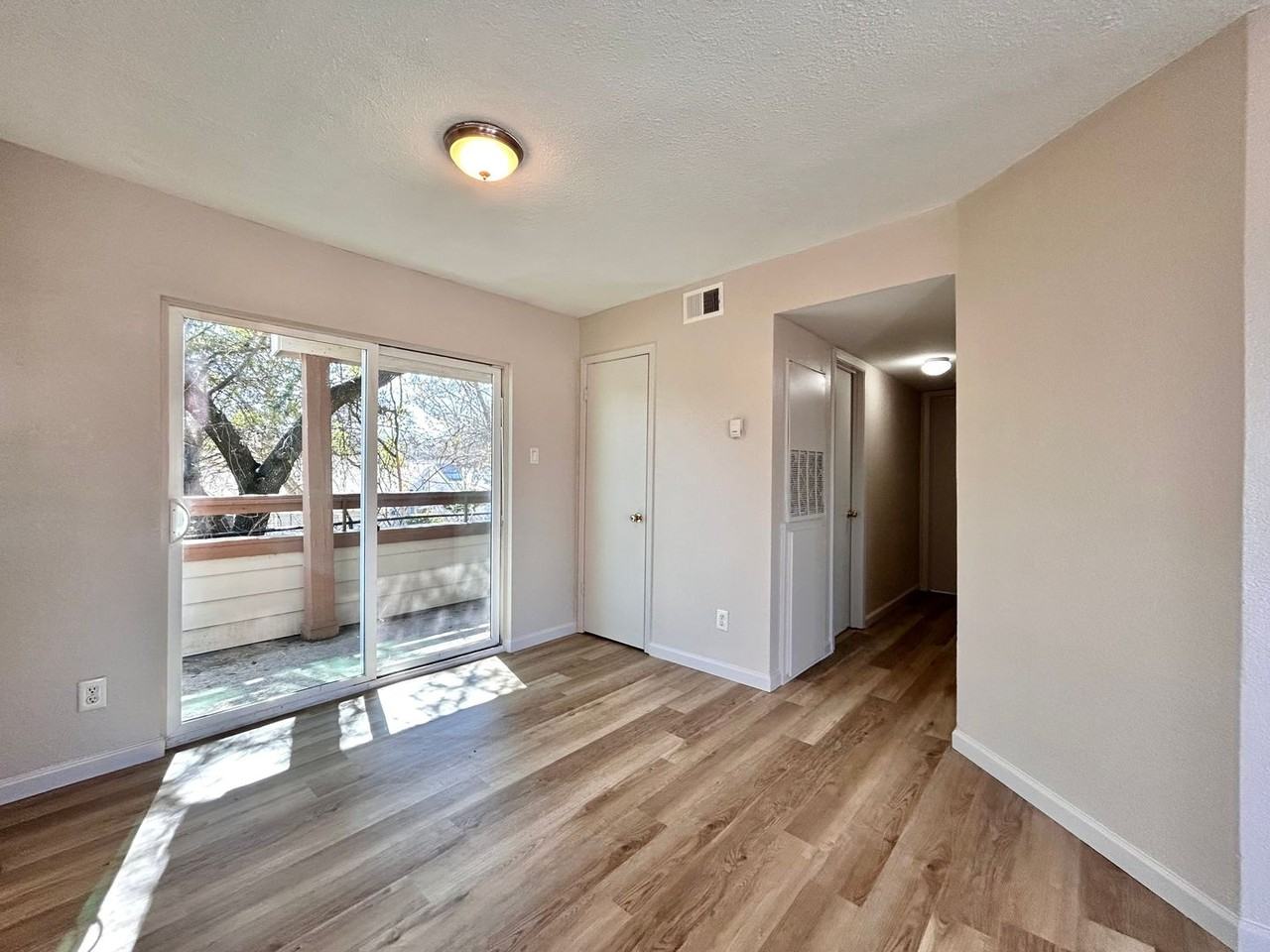 E. Hwy 290 7111 - Photo 6 of 40