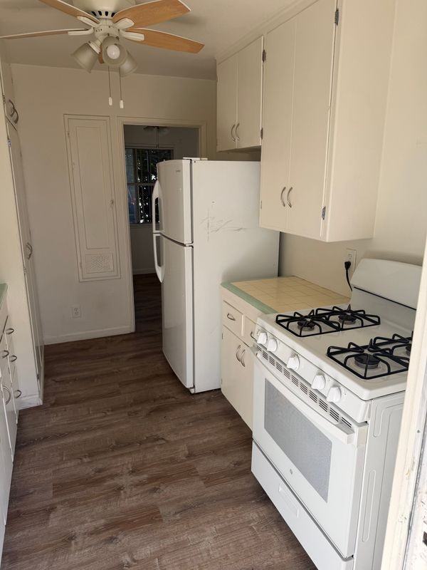 3477 Carmona Ave - Photo 5 of 25