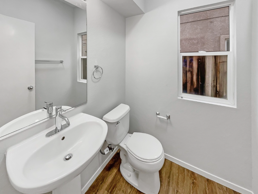 4455 Meadow Valley Cir - Photo 4 of 21